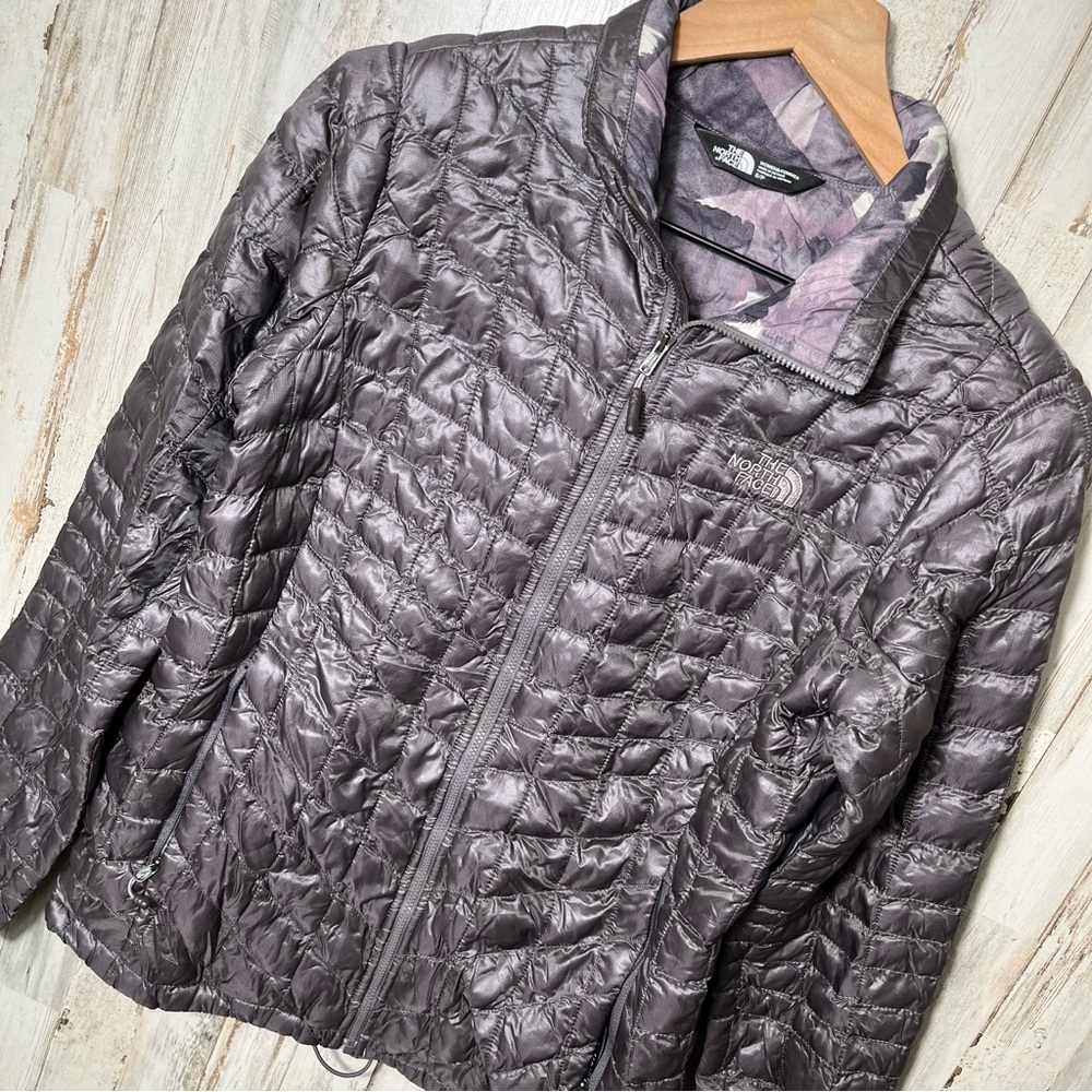 The North Face Gray‎ Purple Quilted Puffer Jacket Zip Womens Size Small